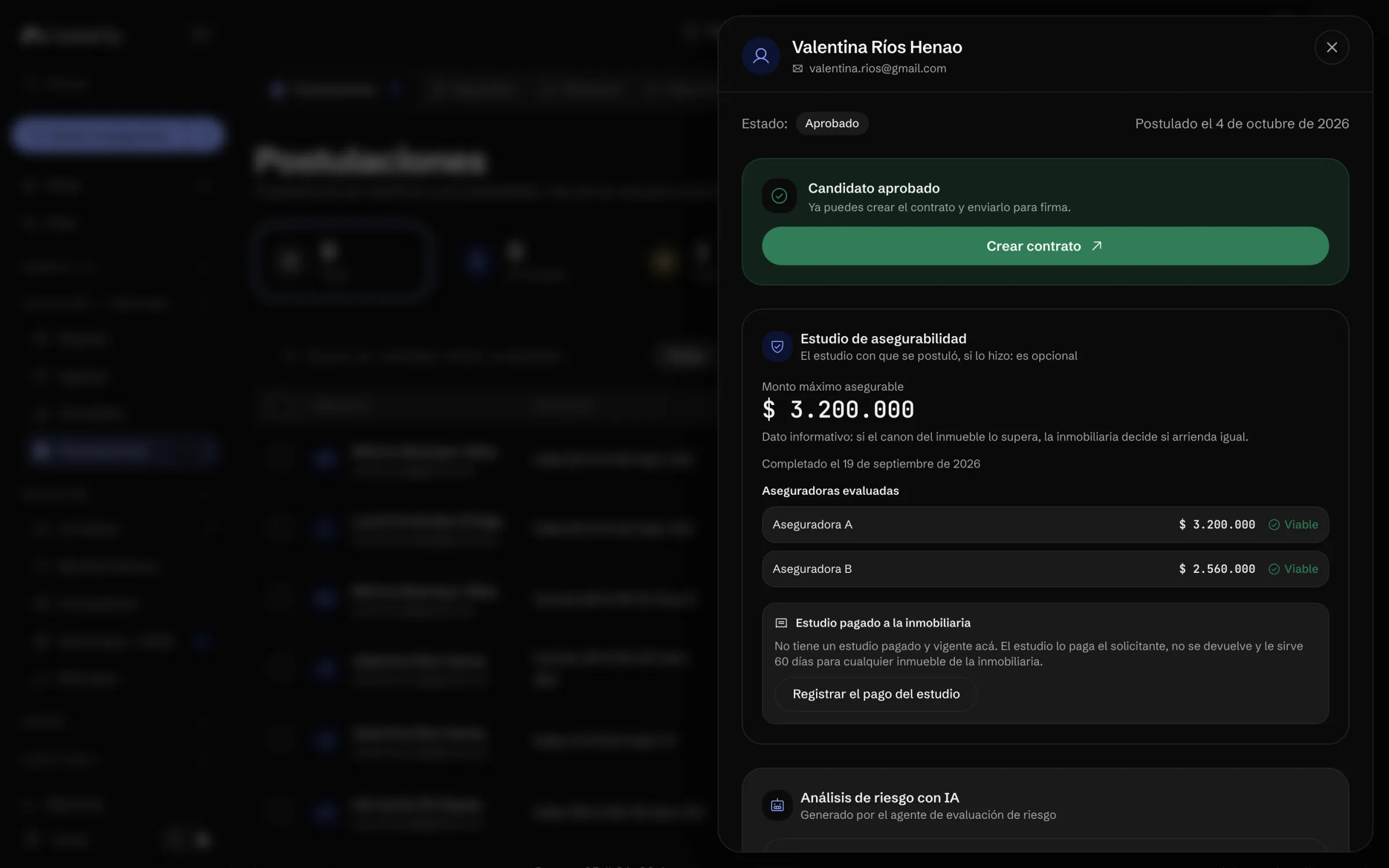 Detalle de una postulante con su estudio de asegurabilidad (modo oscuro)